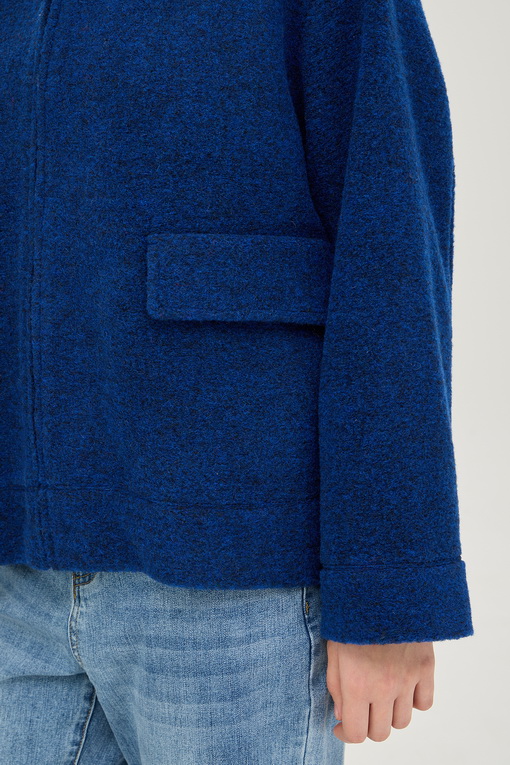 https://img.benettonmall.com/PARTS/KB/24F/BACT64461BL_MB_D4.jpg