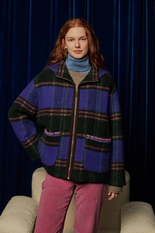 https://img.benettonmall.com/PARTS/KB/24F/BACT65461VO_MB.jpg