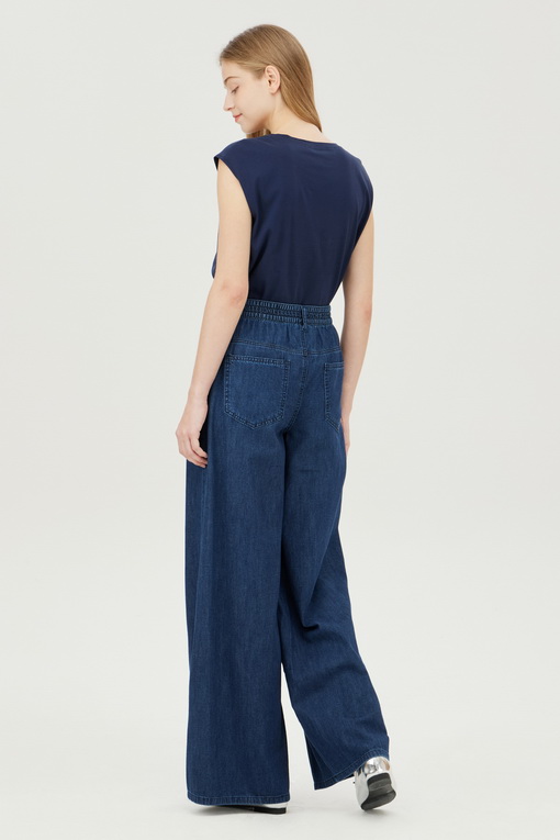 https://img.benettonmall.com/PARTS/KB/24F/BADP03441IN_MB_D1.jpg