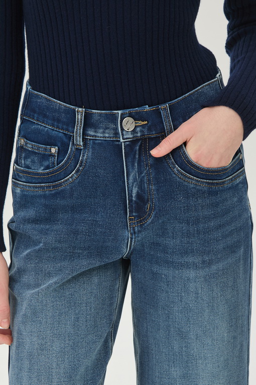 https://img.benettonmall.com/PARTS/KB/24F/BADP16441IN_MB_D2.jpg