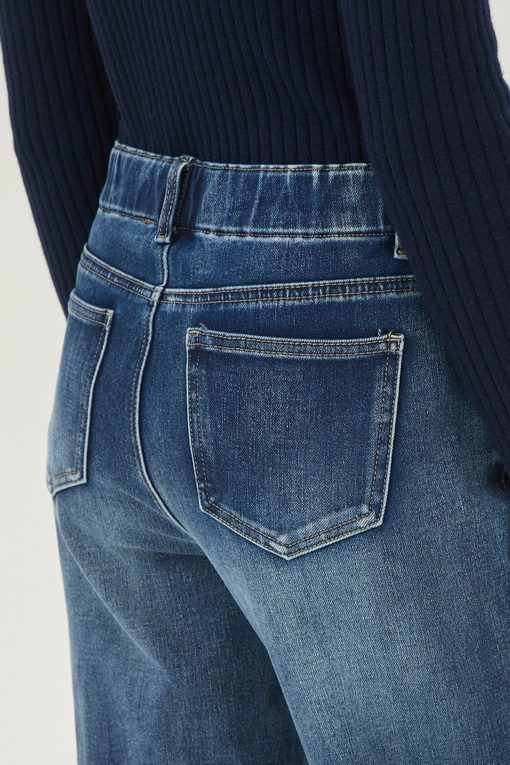 https://img.benettonmall.com/PARTS/KB/24F/BADP16441IN_MB_D4.jpg
