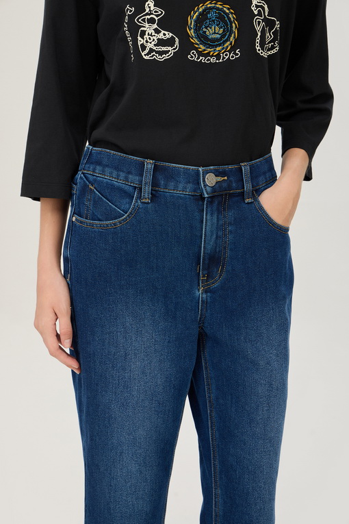 https://img.benettonmall.com/PARTS/KB/24F/BADP54461IN_MB_D2.jpg