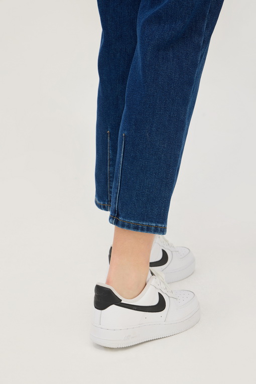 https://img.benettonmall.com/PARTS/KB/24F/BADP54461IN_MB_D4.jpg
