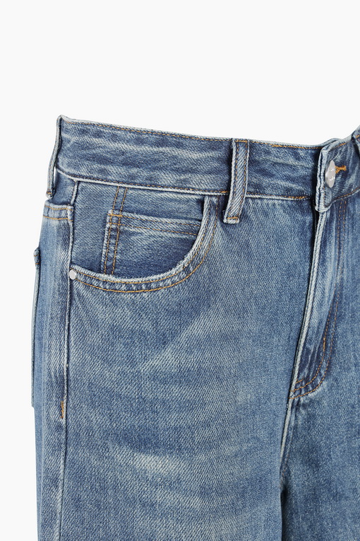 https://img.benettonmall.com/PARTS/KB/24F/BADP56461IN_MB_D12.jpg