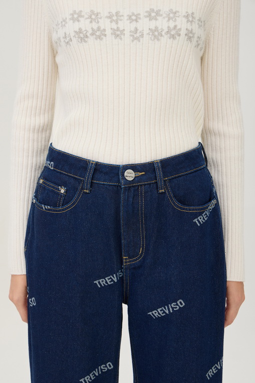 https://img.benettonmall.com/PARTS/KB/24F/BADP61461IN_MB_D2.jpg