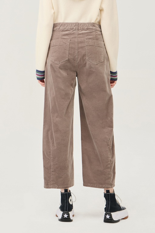 https://img.benettonmall.com/PARTS/KB/24F/BADP91461BE_MB_D1.jpg