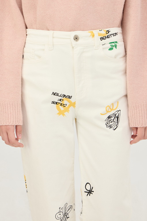 https://img.benettonmall.com/PARTS/KB/24F/BADP92461IV_MB_D2.jpg