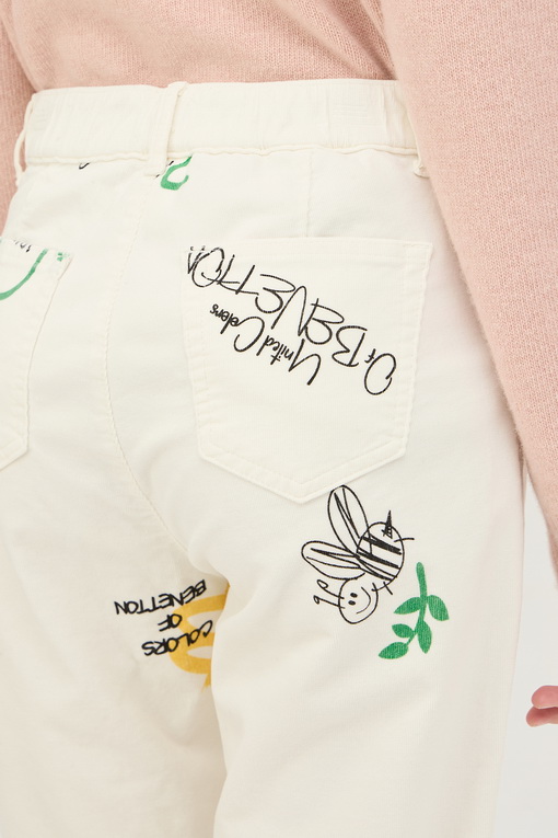 https://img.benettonmall.com/PARTS/KB/24F/BADP92461IV_MB_D4.jpg