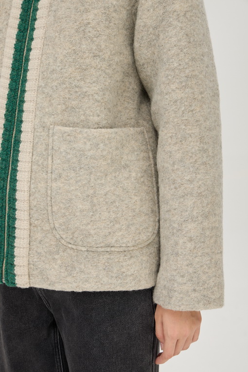 https://img.benettonmall.com/PARTS/KB/24F/BAJP56461LG_MB_D4.jpg