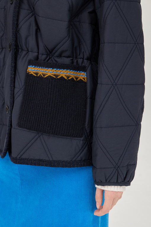https://img.benettonmall.com/PARTS/KB/24F/BAJP59461NY_MB_D4.jpg