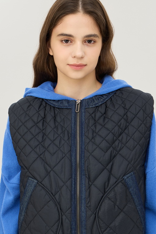 https://img.benettonmall.com/PARTS/KB/24F/BAJP67461DN_MB_D2.jpg