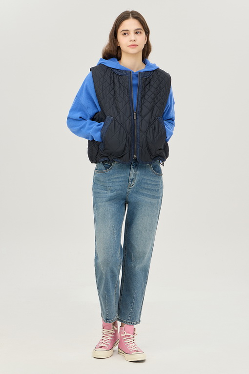 https://img.benettonmall.com/PARTS/KB/24F/BAJP67461DN_MB_D5.jpg