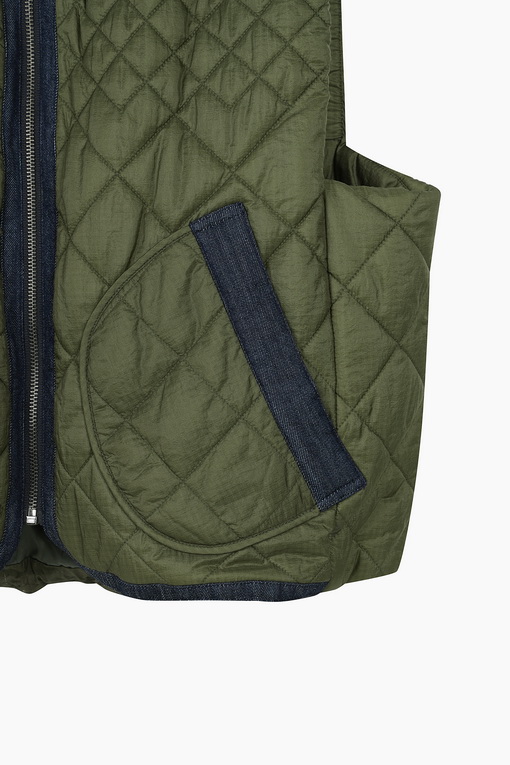 https://img.benettonmall.com/PARTS/KB/24F/BAJP67461KA_MB_D13.jpg