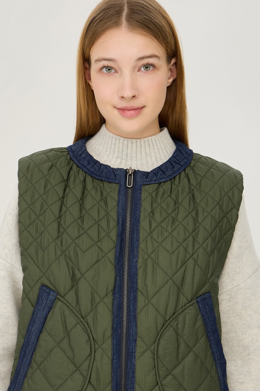 https://img.benettonmall.com/PARTS/KB/24F/BAJP67461KA_MB_D2.jpg