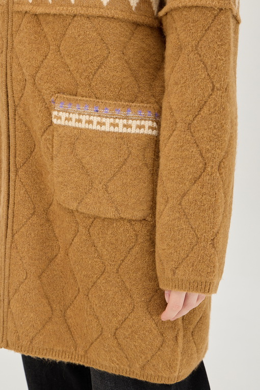 https://img.benettonmall.com/PARTS/KB/24F/BAKC53461CA_MB_D4.jpg