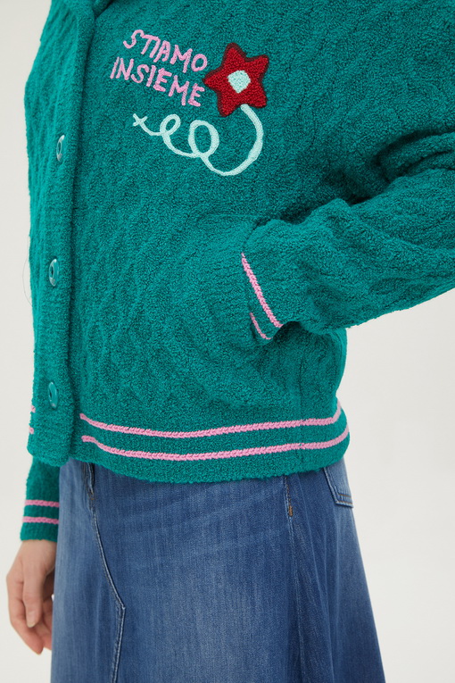 https://img.benettonmall.com/PARTS/KB/24F/BAKC55461GN_MB_D4.jpg