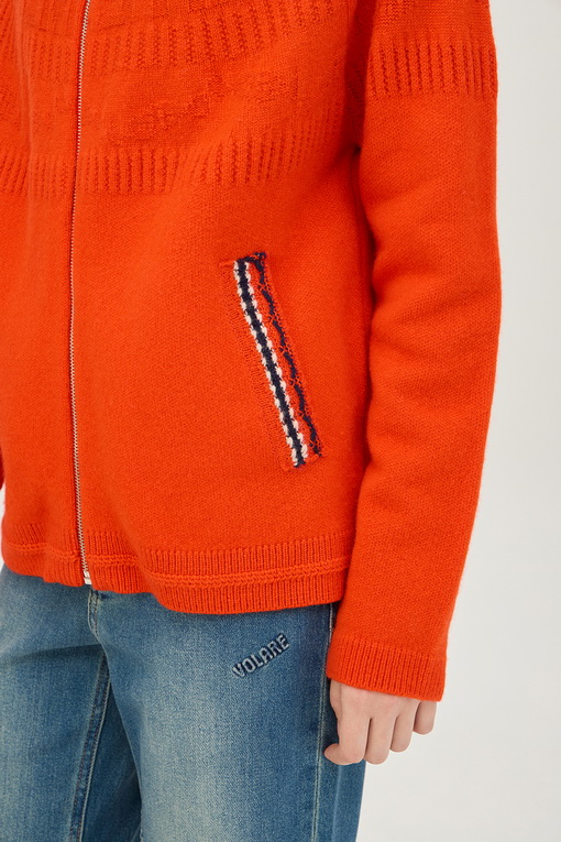 https://img.benettonmall.com/PARTS/KB/24F/BAKC59461RD_MB_D4.jpg