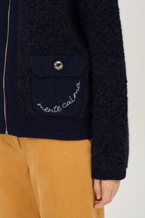 https://img.benettonmall.com/PARTS/KB/24F/BAKC61461DN_MB_D4.jpg