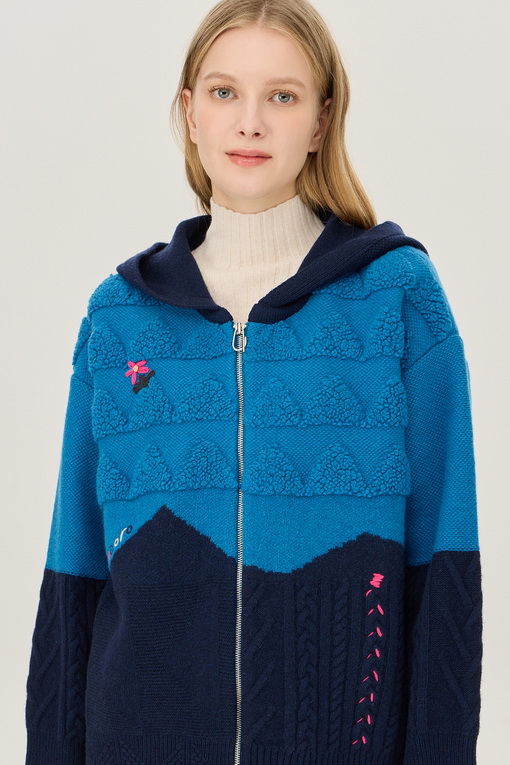 https://img.benettonmall.com/PARTS/KB/24F/BAKC69461BL_MB_D2.jpg