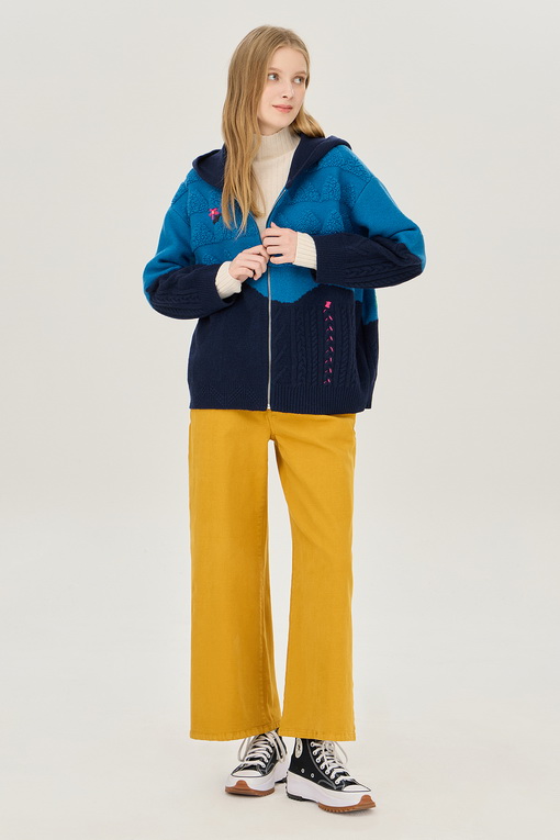 https://img.benettonmall.com/PARTS/KB/24F/BAKC69461BL_MB_D5.jpg