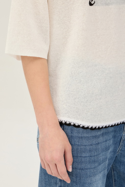 https://img.benettonmall.com/PARTS/KB/24F/BAKP04441WH_MB_D3.jpg