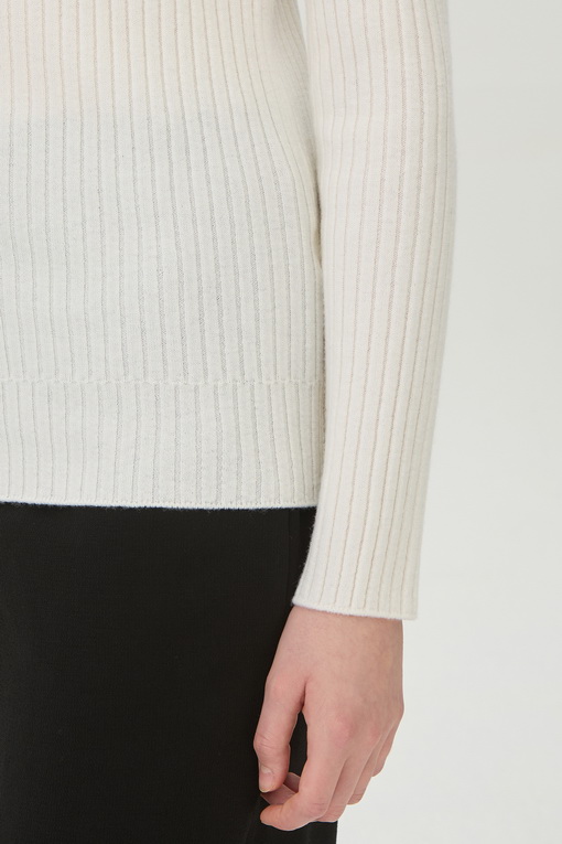 https://img.benettonmall.com/PARTS/KB/24F/BAKP53461IV_MB_D3.jpg