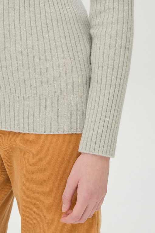 https://img.benettonmall.com/PARTS/KB/24F/BAKP53461MG_MB_D3.jpg