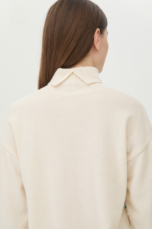 https://img.benettonmall.com/PARTS/KB/24F/BAKP60461IV_MB_D4.jpg