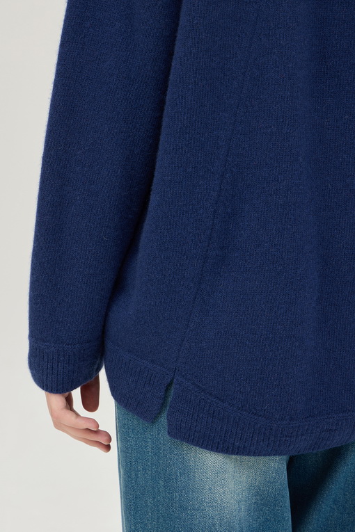 https://img.benettonmall.com/PARTS/KB/24F/BAKP66461NY_MB_D4.jpg