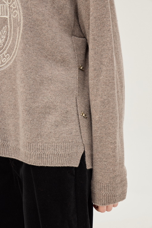 https://img.benettonmall.com/PARTS/KB/24F/BAKP72461BR_MB_D4.jpg