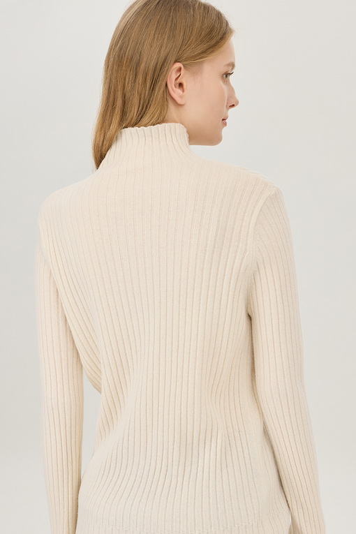 https://img.benettonmall.com/PARTS/KB/24F/BAKPF2461IV_MB_D3.jpg
