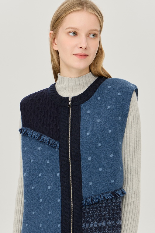 https://img.benettonmall.com/PARTS/KB/24F/BAKV52461BL_MB_D2.jpg