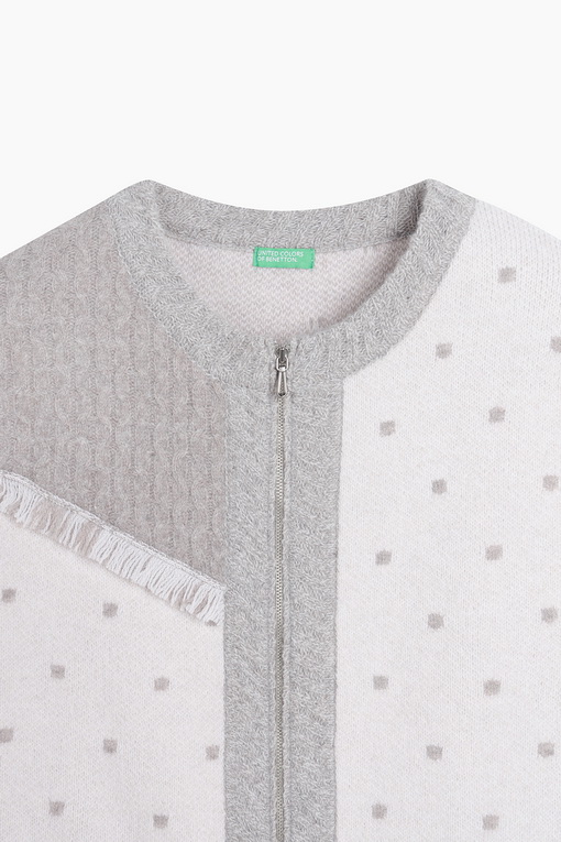 https://img.benettonmall.com/PARTS/KB/24F/BAKV52461IV_MB_D12.jpg