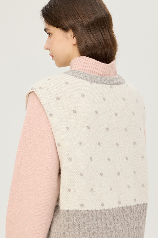 https://img.benettonmall.com/PARTS/KB/24F/BAKV52461IV_MB_D3.jpg