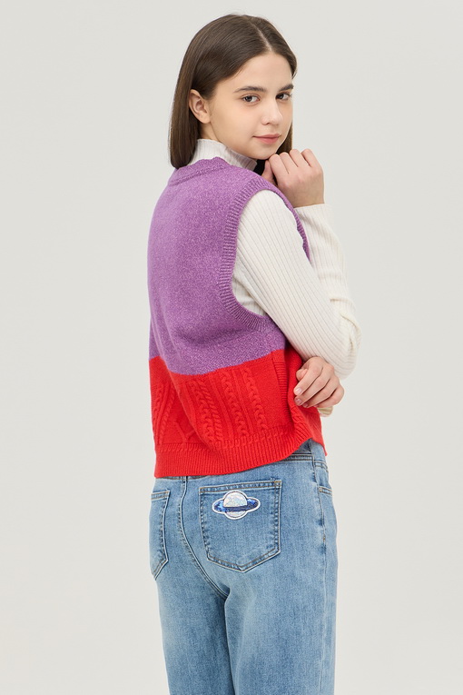 https://img.benettonmall.com/PARTS/KB/24F/BAKV54461VO_MB_D1.jpg