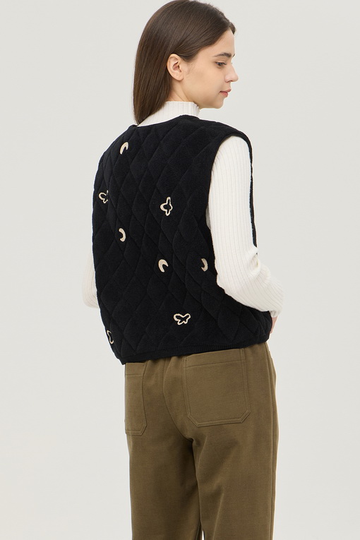 https://img.benettonmall.com/PARTS/KB/24F/BAKV56461BK_MB_D1.jpg