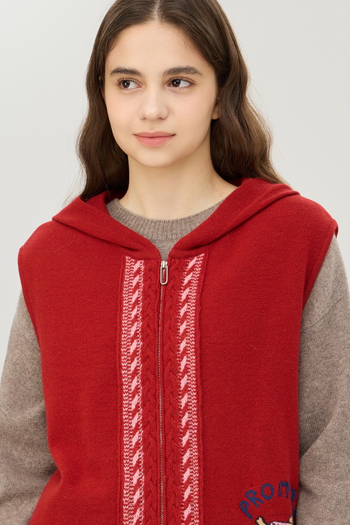 https://img.benettonmall.com/PARTS/KB/24F/BAKV57461RD_MB_D2.jpg