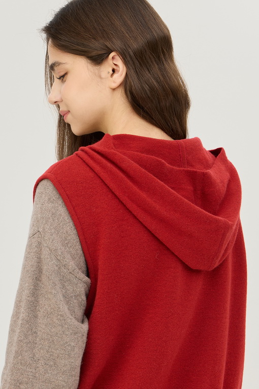 https://img.benettonmall.com/PARTS/KB/24F/BAKV57461RD_MB_D3.jpg