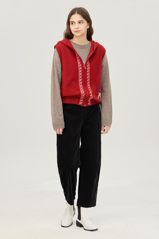 https://img.benettonmall.com/PARTS/KB/24F/BAKV57461RD_MB_D5.jpg