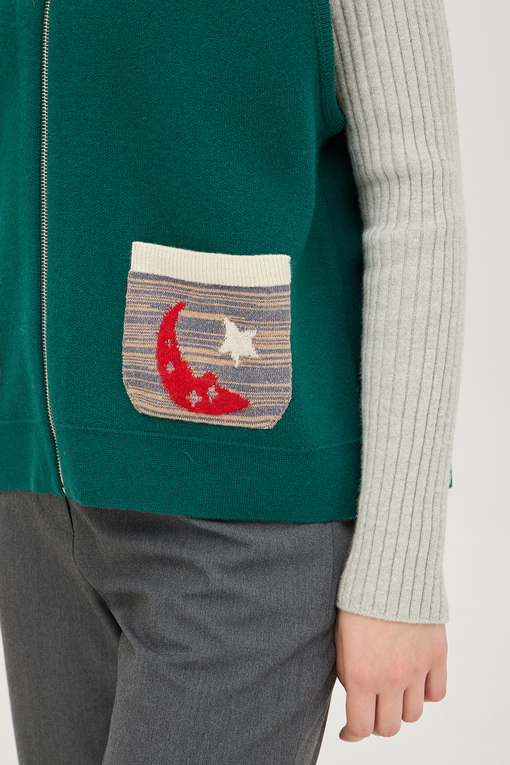 https://img.benettonmall.com/PARTS/KB/24F/BAKV59461GN_MB_D4.jpg