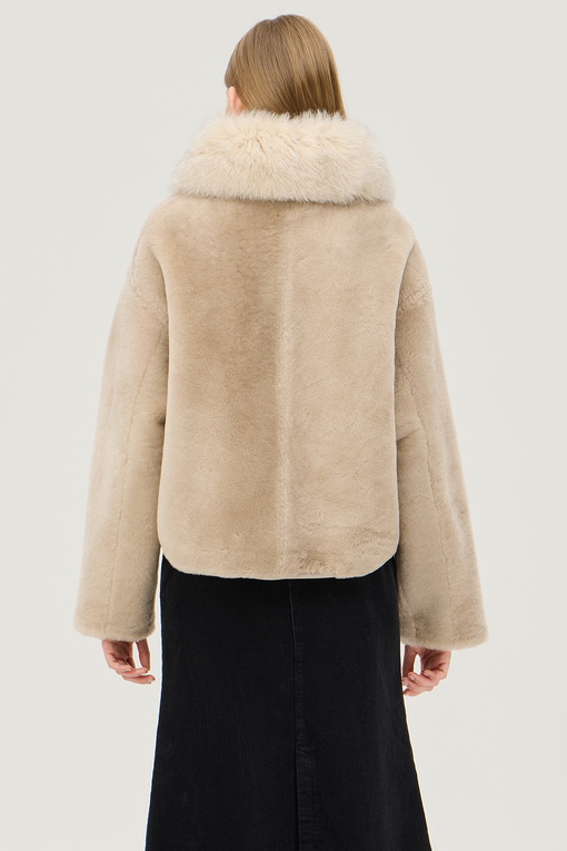 https://img.benettonmall.com/PARTS/KB/24F/BALE50461BE_MB_D1.jpg
