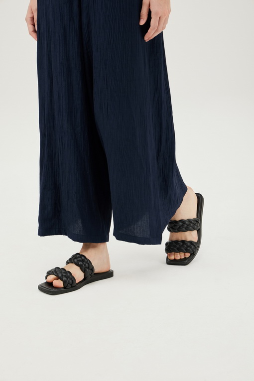 https://img.benettonmall.com/PARTS/KB/24F/BAOP01441NY_MB_D4.jpg