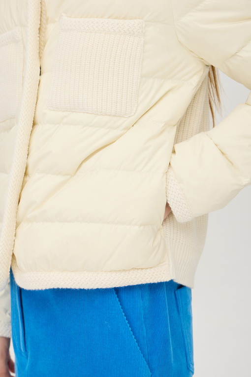 https://img.benettonmall.com/PARTS/KB/24F/BAPD63461IV_MB_D4.jpg