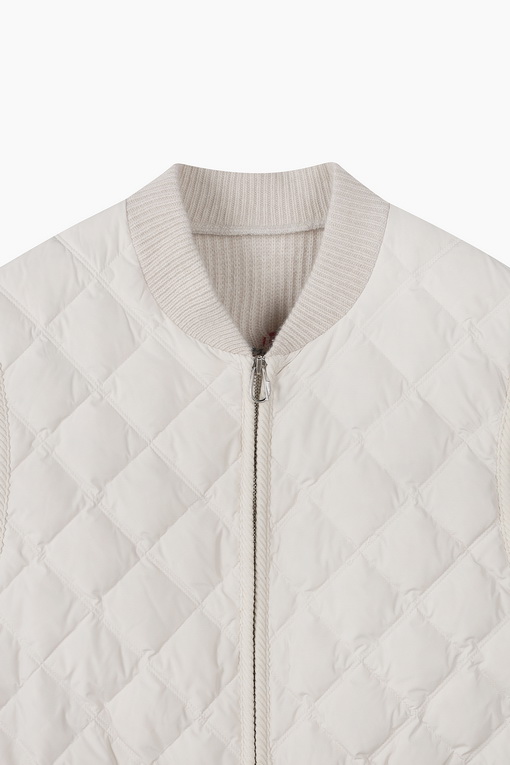 https://img.benettonmall.com/PARTS/KB/24F/BAPD64461IV_MB_D12.jpg