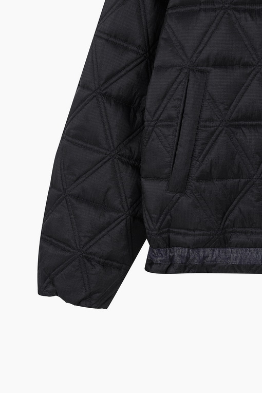 https://img.benettonmall.com/PARTS/KB/24F/BAPD68461BK_MB_D13.jpg