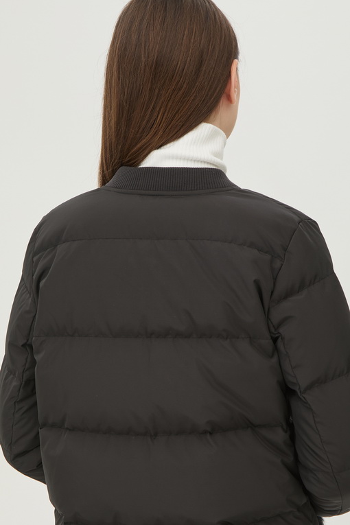 https://img.benettonmall.com/PARTS/KB/24F/BAPDE4461BK_MB_D4.jpg