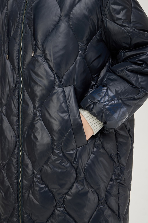 https://img.benettonmall.com/PARTS/KB/24F/BAPDE5461NY_MB_D4.jpg