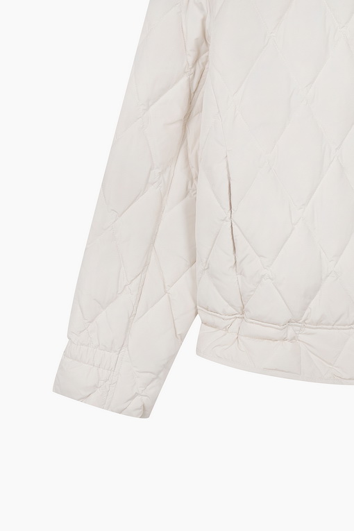 https://img.benettonmall.com/PARTS/KB/24F/BAPDF7461IV_MB_D13.jpg