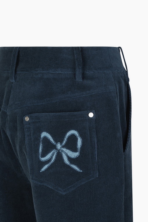 https://img.benettonmall.com/PARTS/KB/24F/BAPT50461NY_MB_D13.jpg