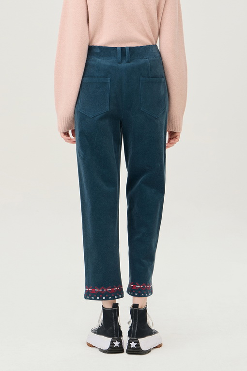 https://img.benettonmall.com/PARTS/KB/24F/BAPT51461NY_MB_D1.jpg
